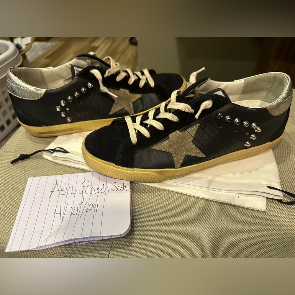 Golden Goose Super-Star size 40 EUC Black/Silver - Picture 1 of 12